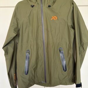First Lite Women’s Cascade Stormlight Rain Jacket